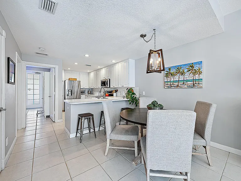 107 Rivinia Dr — Photo 7