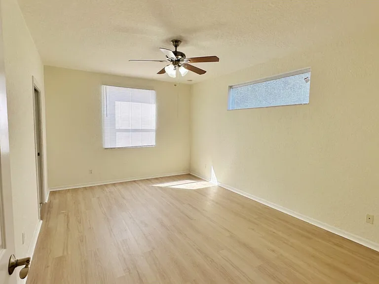 1075 Hancock Creek South Blvd #102 — Photo 10