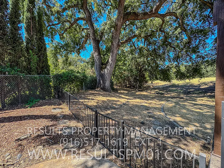 3415 Nathan Ct — Photo 49