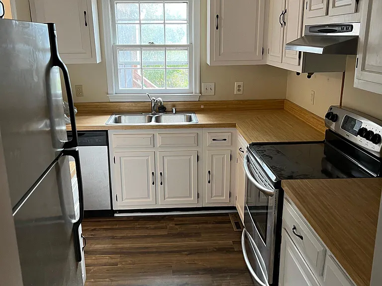 Rutherford Dr — Photo 10
