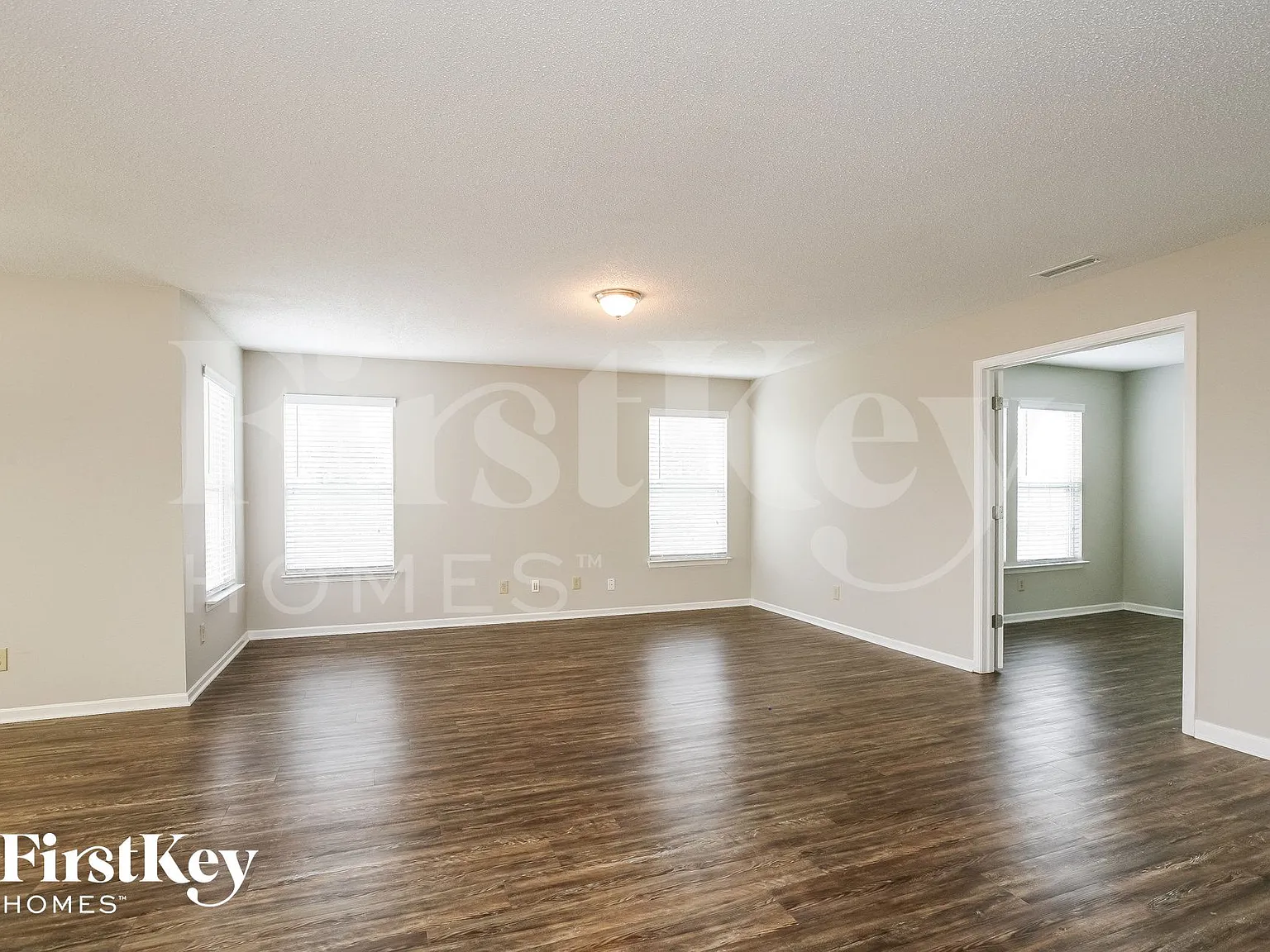 5 bed, 3.0 bath, 3534 sqft, $2,605 — Photo 3