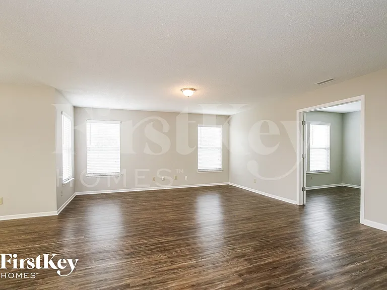 10437 Split Rock Way — Photo 3