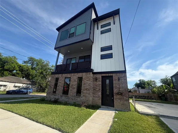 1307 71st St #A, Houston, TX 77011