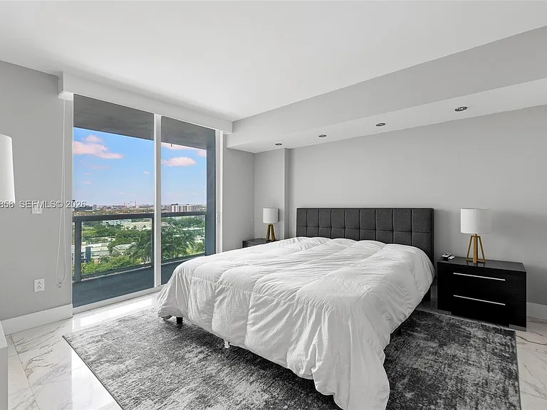 1800 N Bayshore Dr #1806 — Photo 19
