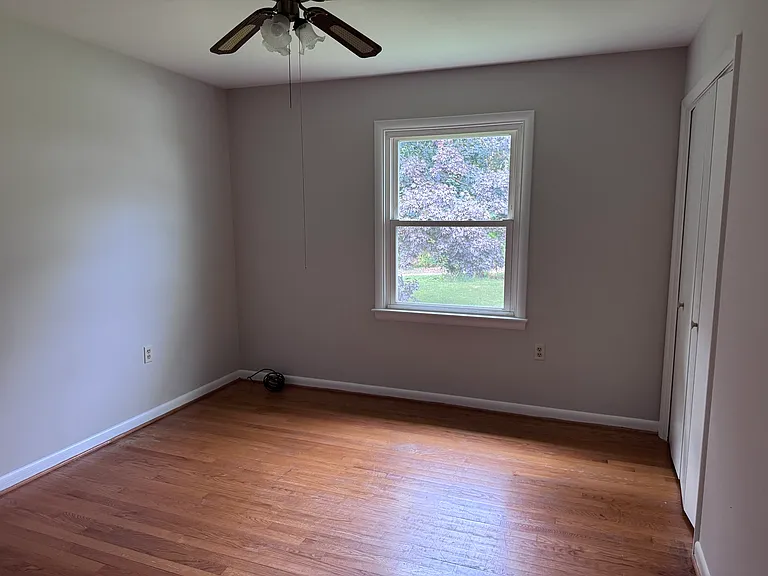 Upstairs bedroom 1