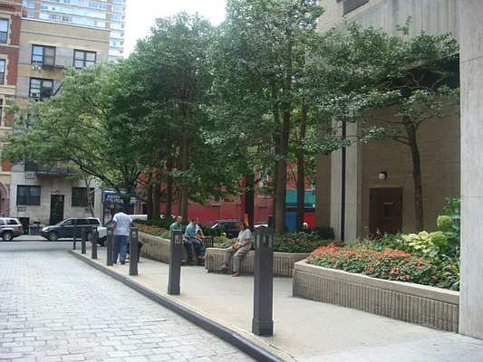 Rented by Luxury Property Group | media 45