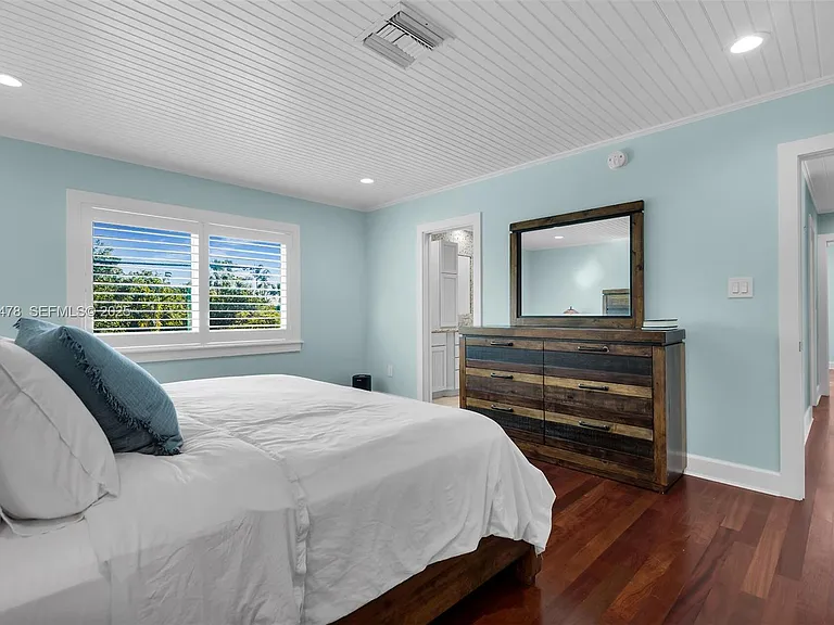 232 W Seaview Dr — Photo 37