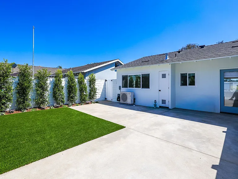 1502 Coral Pl — Photo 23