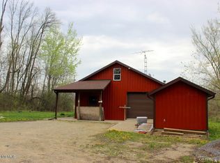 2504 E Litchfield Rd, Jonesville, MI 49250