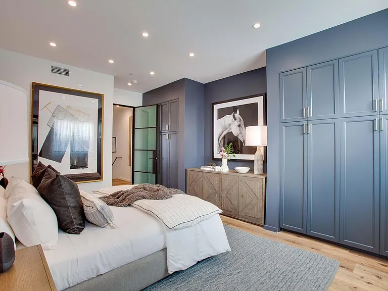 1254 N Las Palmas Ave #7 — Photo 18