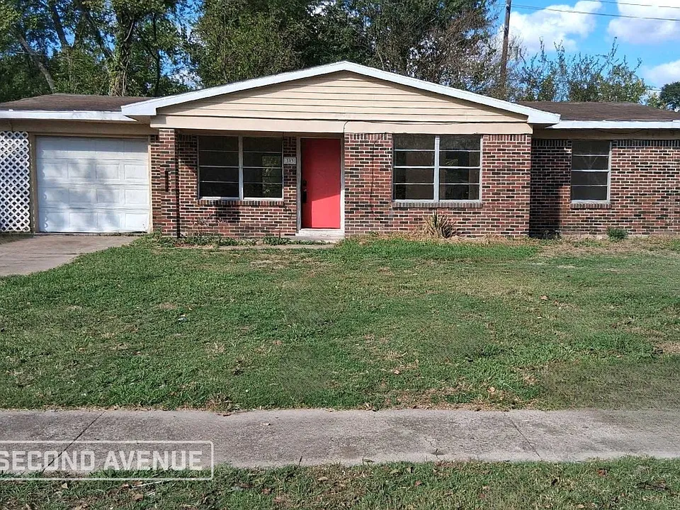 343 E Delz Dr