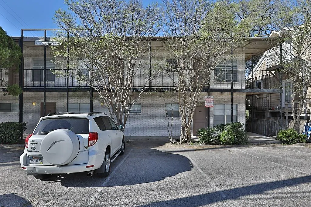 1 bed, 500 sqft, $1,195 — Photo 1