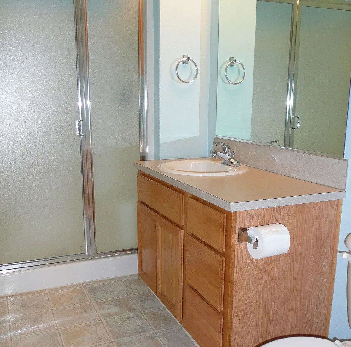 3 bed, 1000 sqft, $1,945 — Photo 4