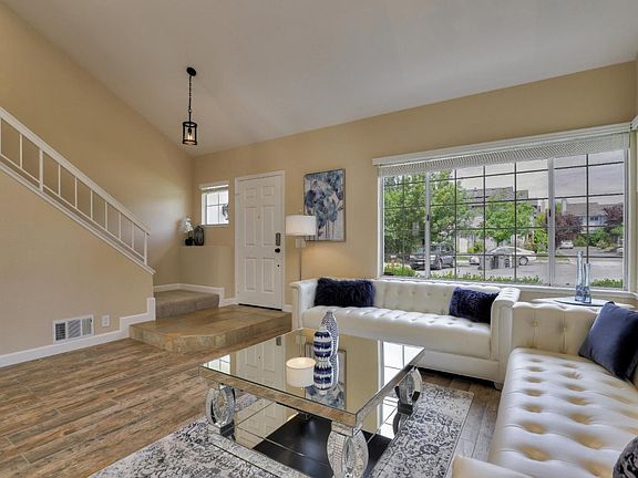 5th image of 1589 Mission Springs Ct