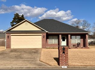17 Trinity Dr, Cabot, AR 72023