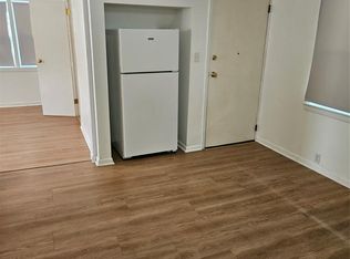196 5th St, Saddle Brook, NJ 07663