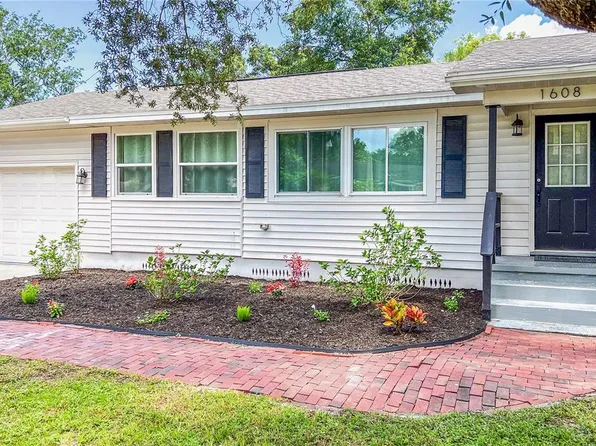 1608 Levern St, Clearwater, FL 33755