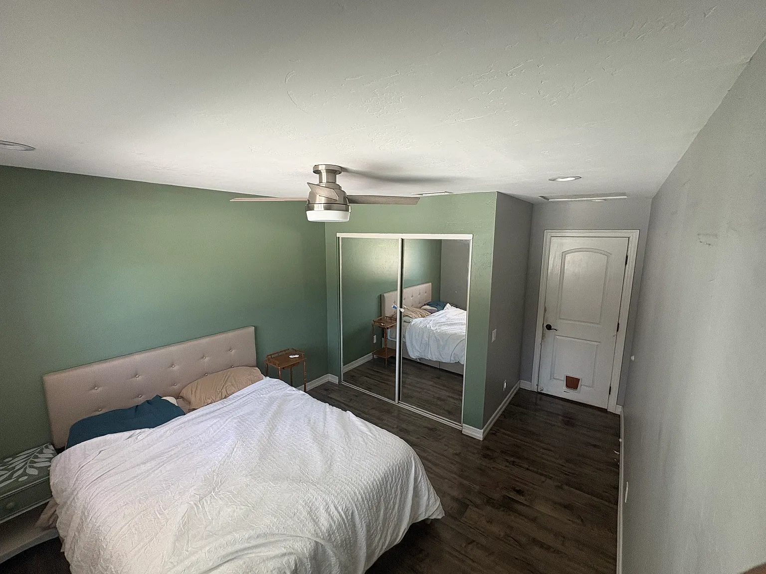 2 bed, 1.5 bath, 2939 sqft, $1,750 — Photo 2