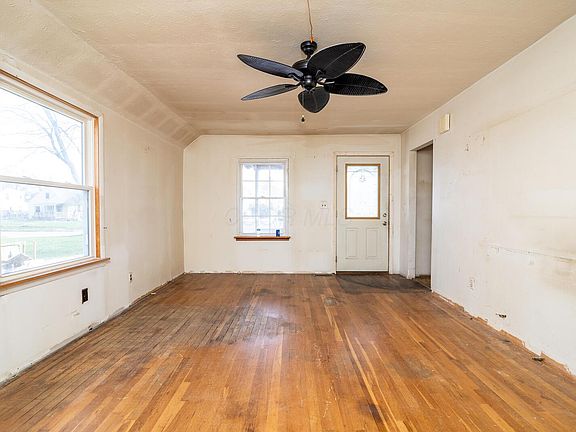 5th image of 3453 Eisenhower Rd