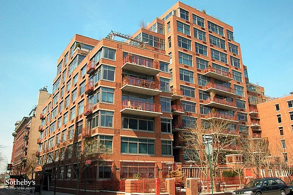 Sold by Sotheby's International Realty | media 21