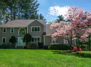 10 Tory Treasure Ln, Sharon, MA 02067
