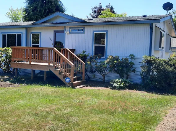 309 SW Swan Ave, Siletz, OR 97380