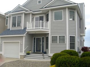 14 Seabreeze Ln, Avalon, NJ 08202