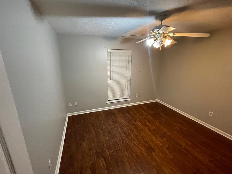 1717 Point West Dr — Photo 29