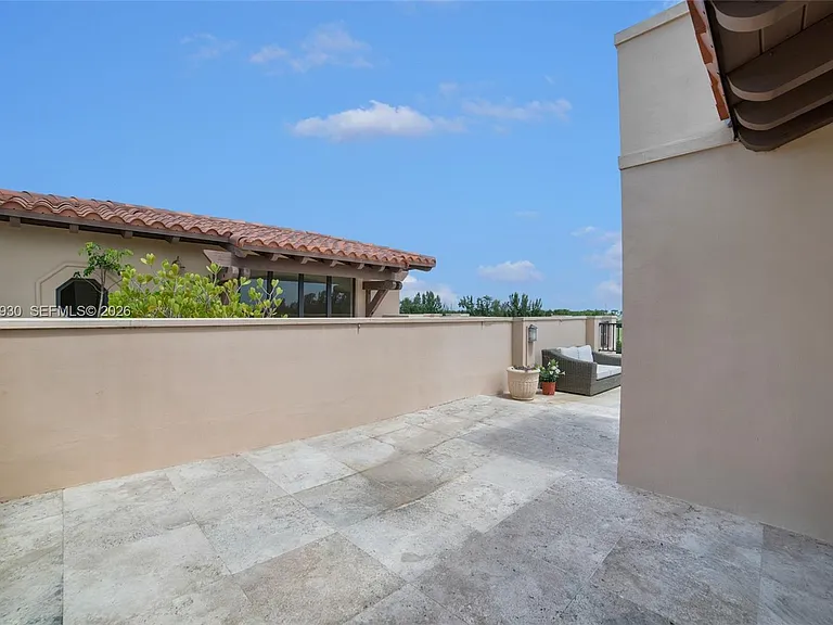 6226 Paradise Point Dr — Photo 54
