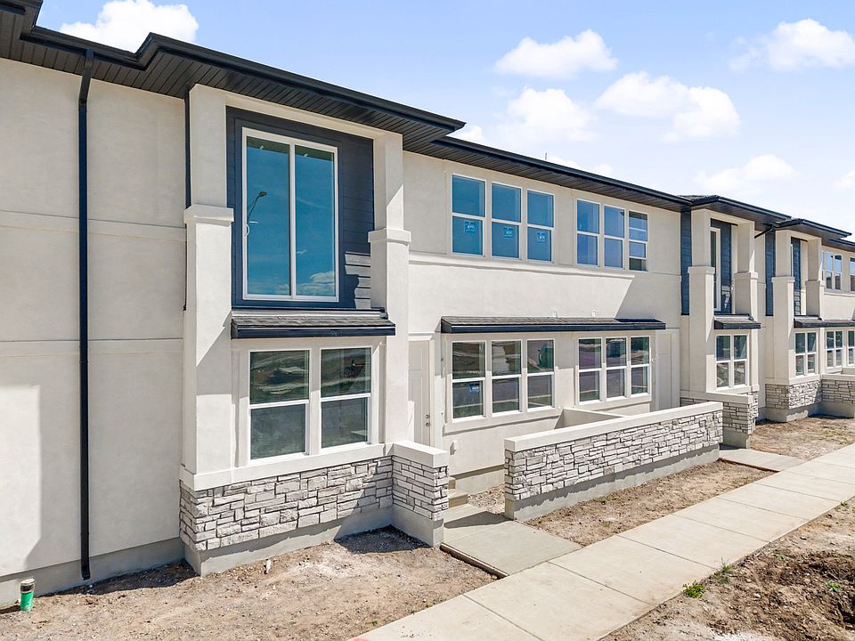 1st image of 737 S Harrison Dr #34