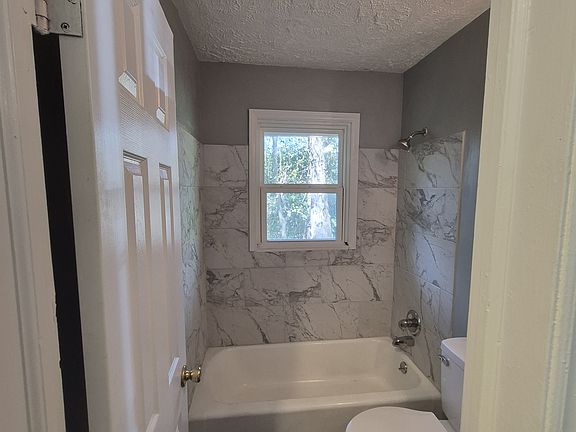 5th image of 1707 Powatan St #1