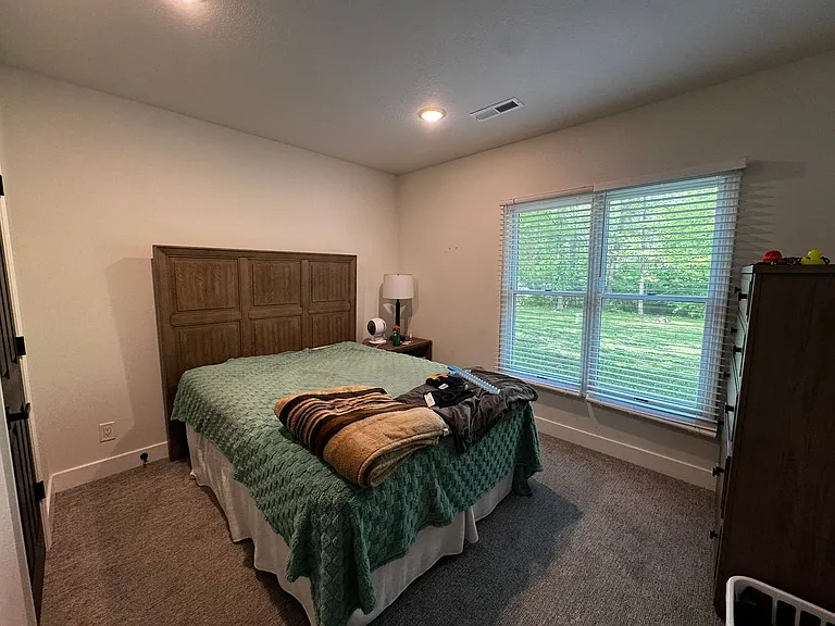 2301 Grant Ln — Photo 38