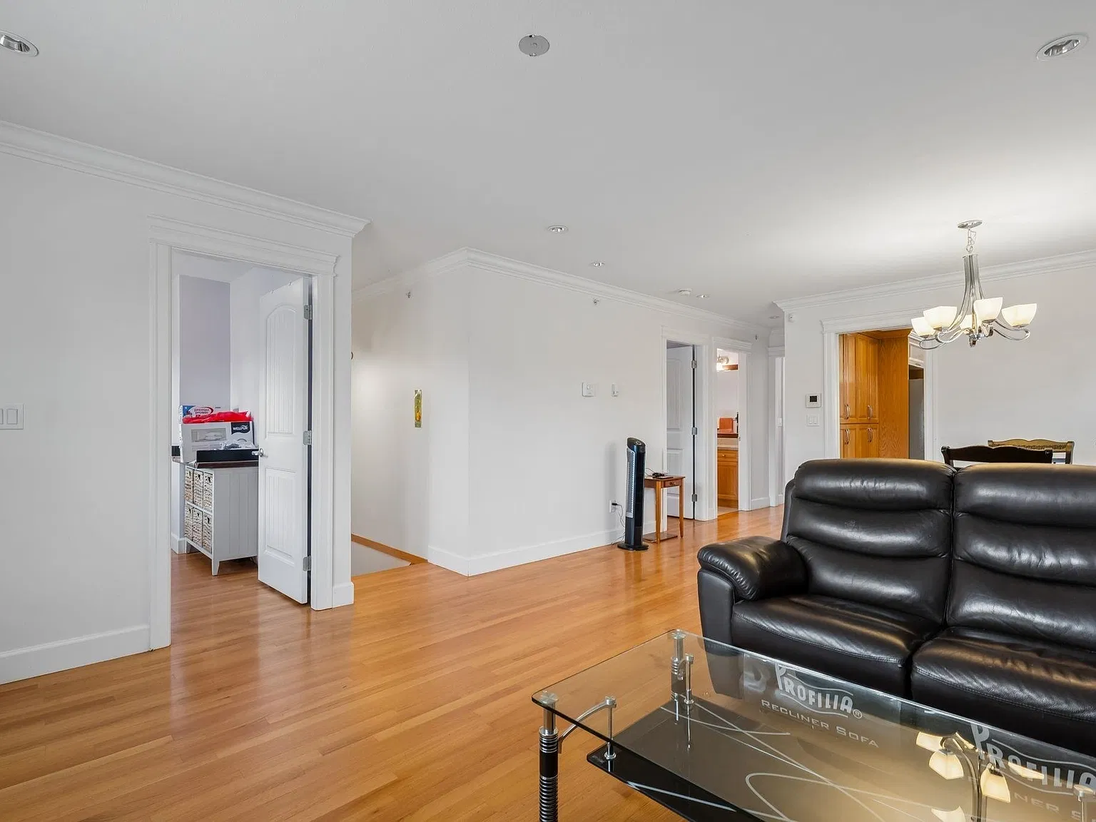 3 bed, 1128 sqft, $2,950 — Photo 4