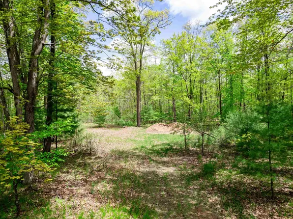 Riverview Dr #1, Menominee, MI 49858