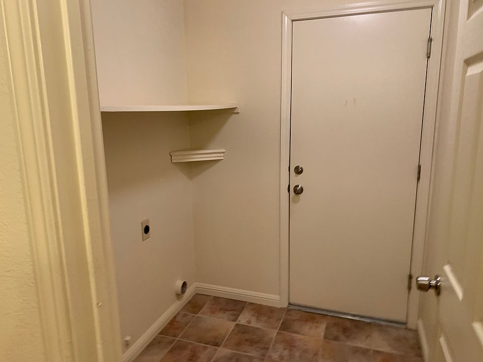 1st image of 686 Agostini Cir