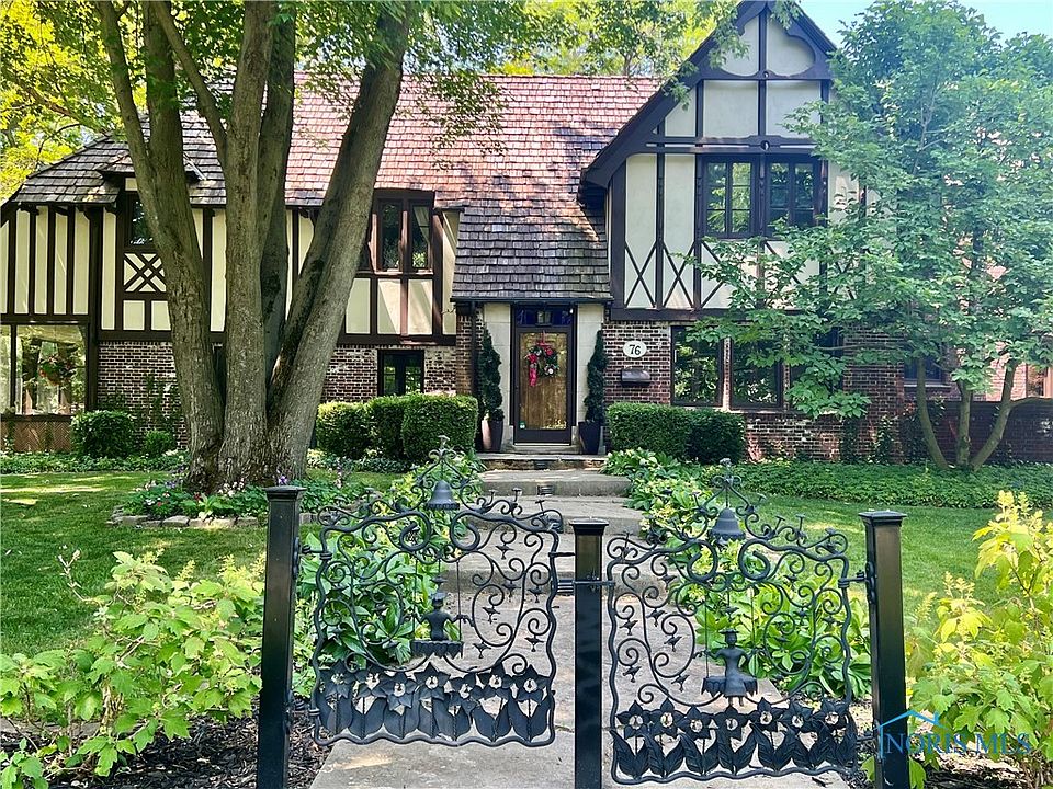 76 Maple St, Perrysburg, OH 43551 MLS 6103689 Zillow