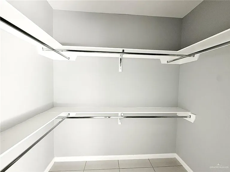 1602 Angelina Dr #1 — Photo 8
