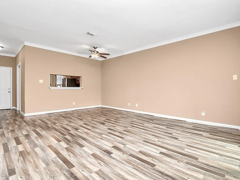 12400 Brookglade Cir #47 — Photo 6