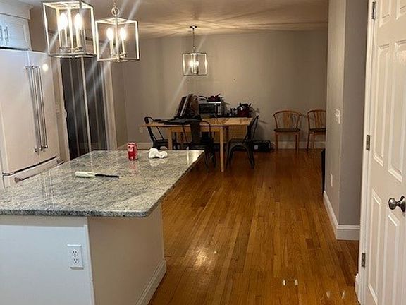 3rd image of 59 Pebble Brook Dr