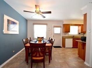 1110 Cernan Ct, Elk Grove Village, IL 60007