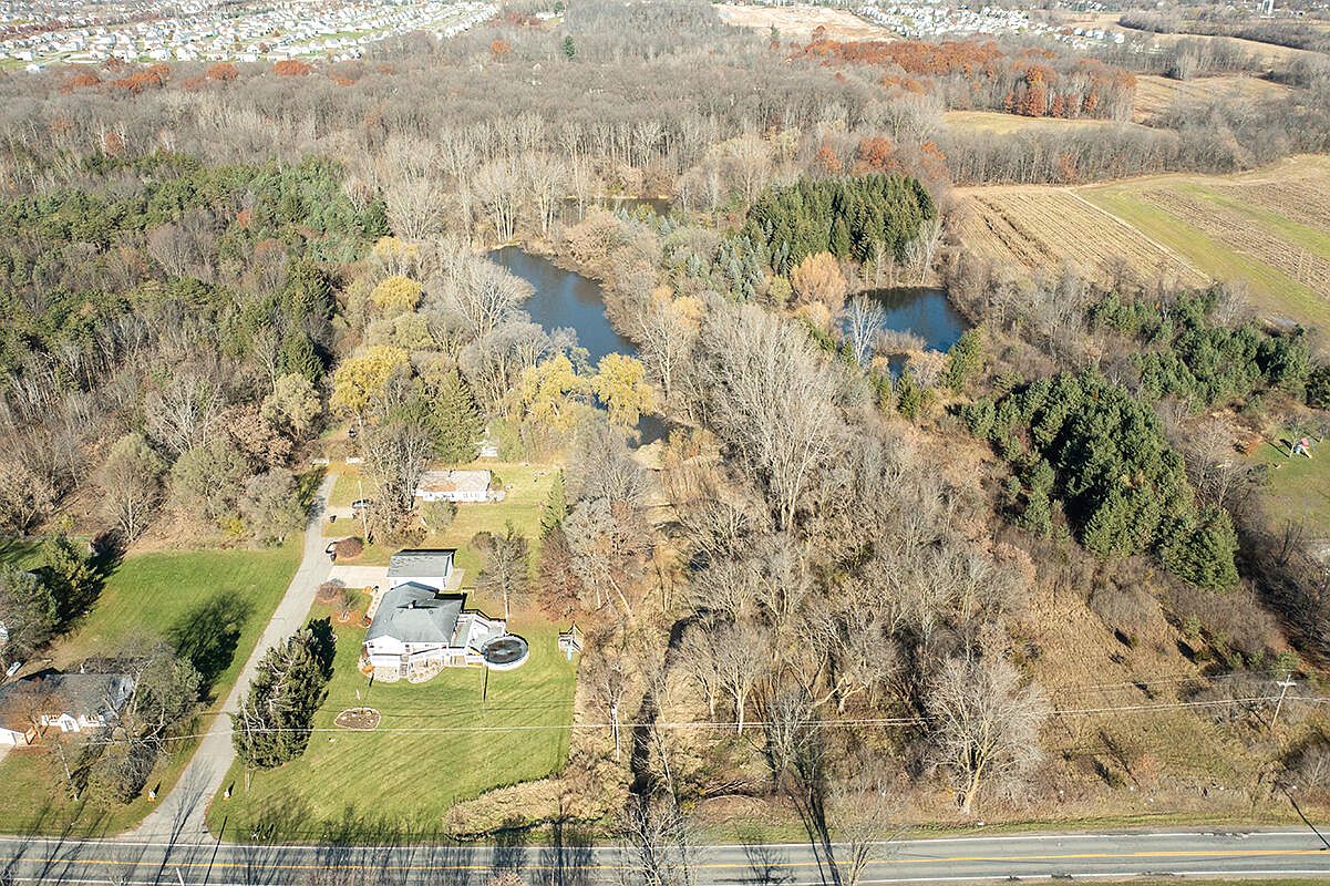 2355 76th St SE, Caledonia, MI 49316 Zillow