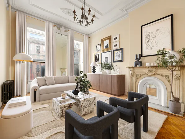 124 Quincy Street image 1 of 6