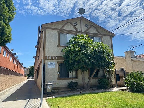 2nd image of 1430 W 146th St #402B2125E