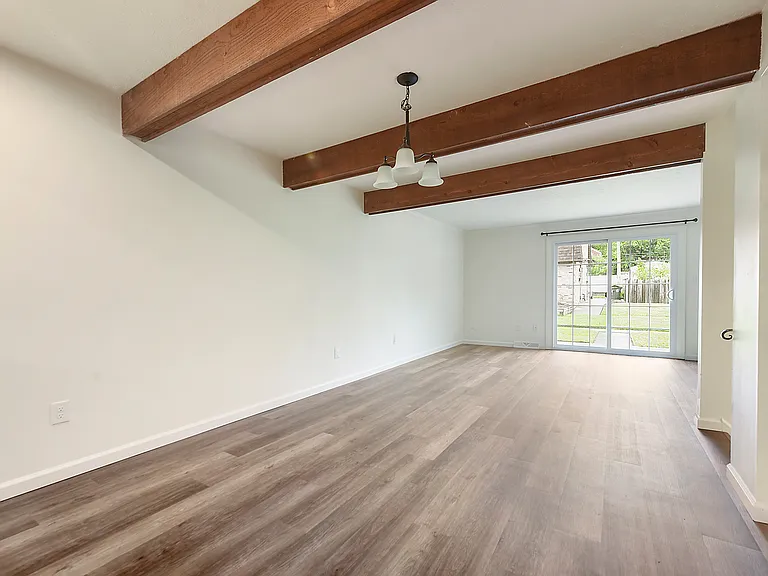 501 Maryland Ave #C — Photo 14