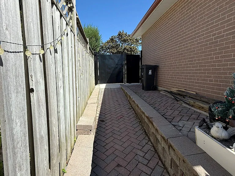 29 Charles Tupper Dr — Photo 31