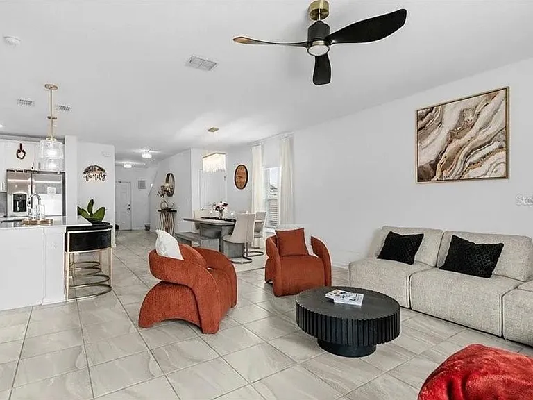 570 Jett Ln — Photo 8
