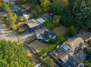 10522 41st Pl NE, Seattle, WA 98125