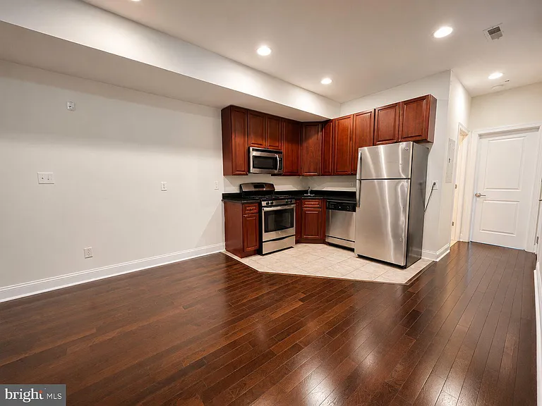 1814 N 16th St #2A — Photo 5