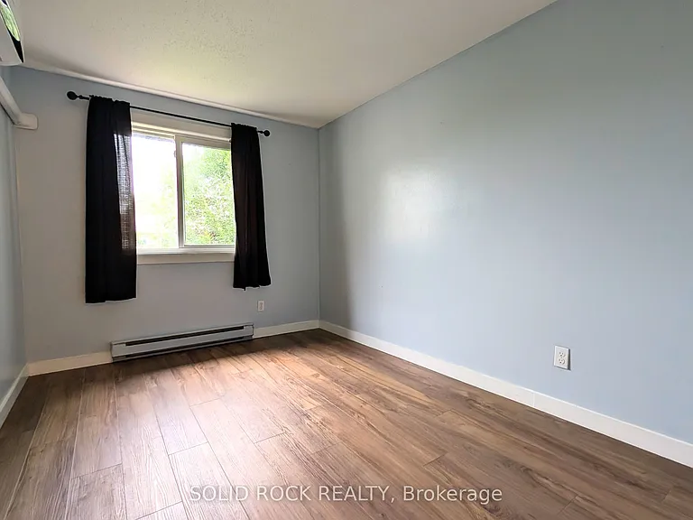 29 Woodvale Grn #B — Photo 13