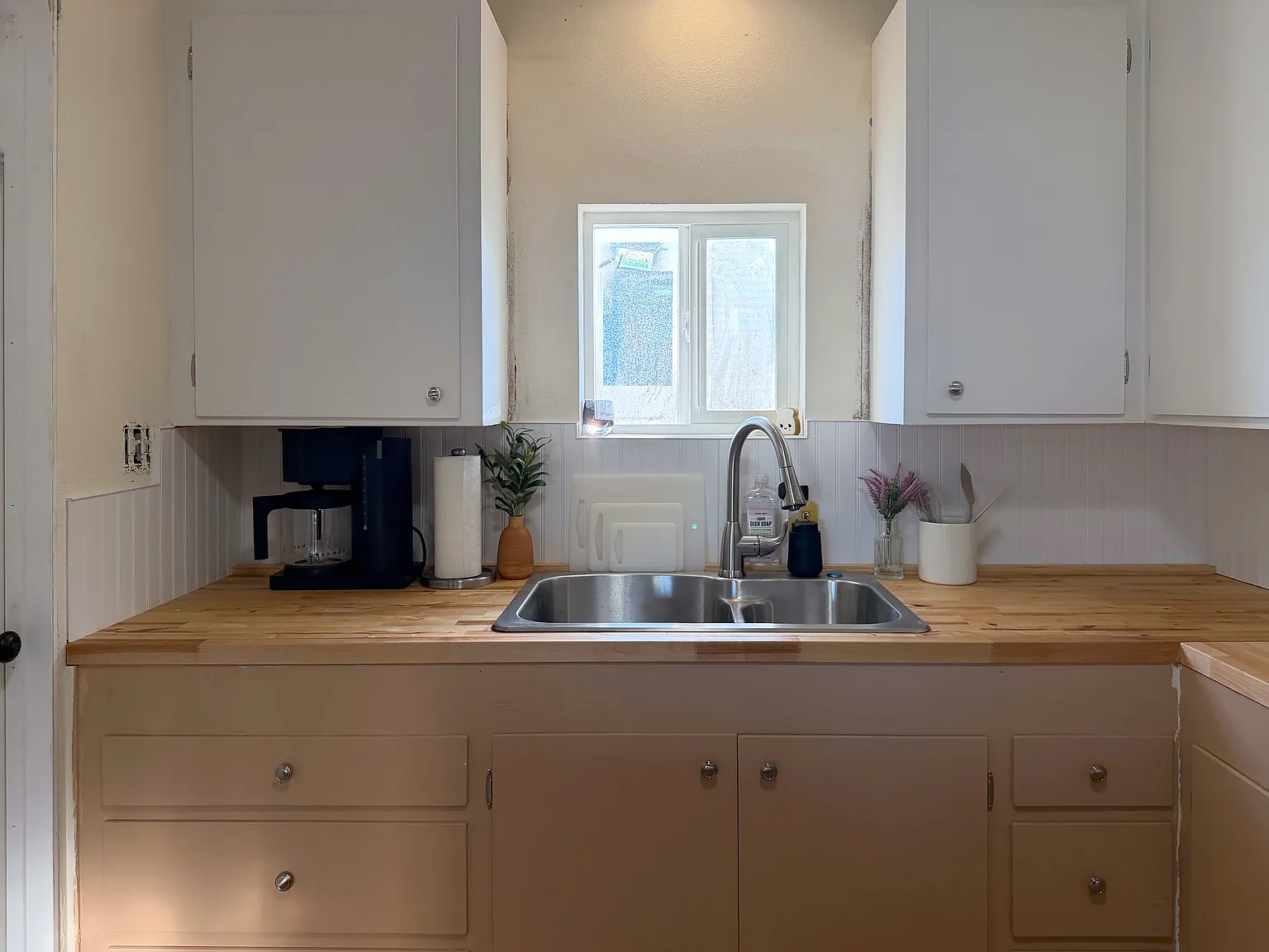 2 bed, 1200 sqft, $2,400 — Photo 2